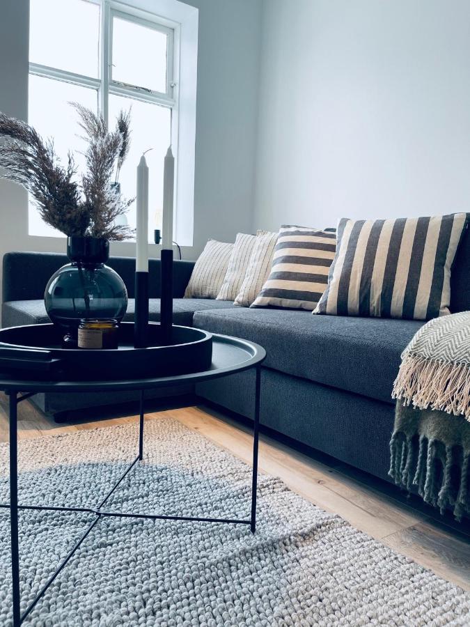 Day Dream Central Akureyri Two Bedroom Apartment Extérieur photo