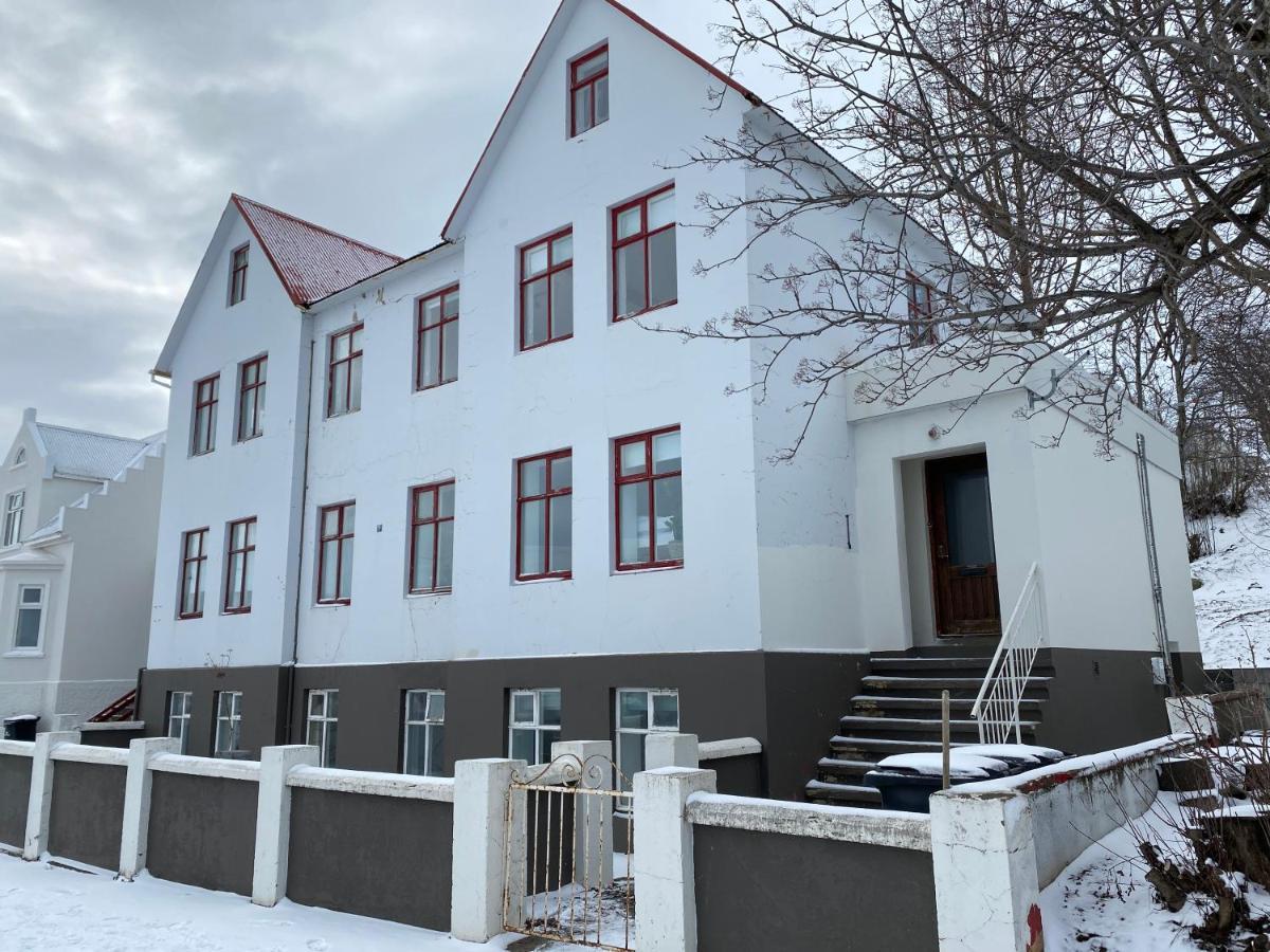 Day Dream Central Akureyri Two Bedroom Apartment Extérieur photo